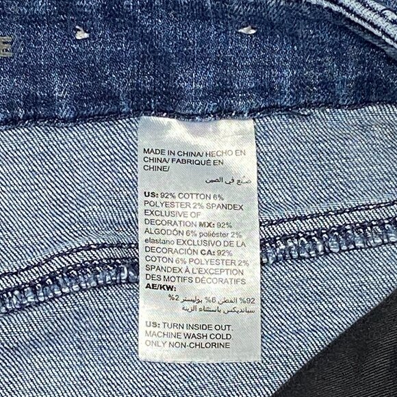 Chico’s So Slimming Girlfriend Ankle Jeans 6 Medium Wash Denim Slim Leg Hi Rise - Picture 13 of 14